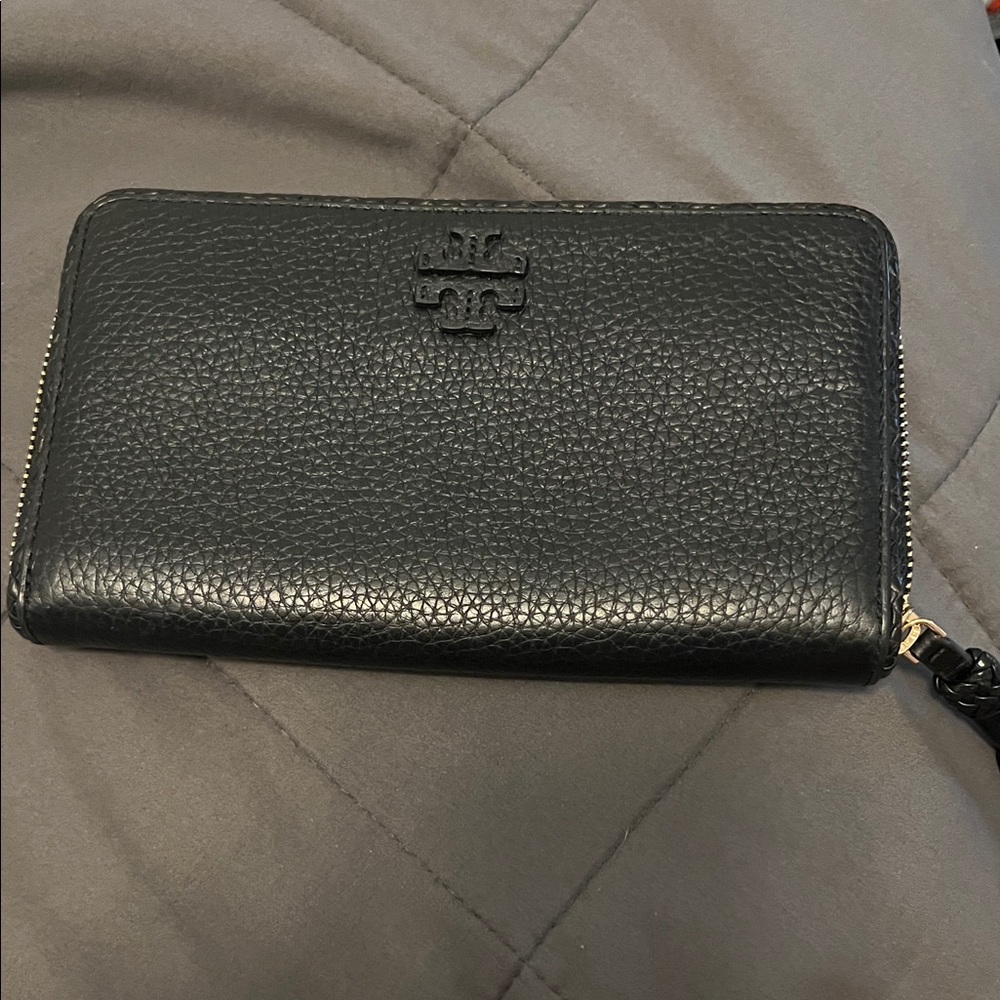 Tory Burch Black Leather Wallet